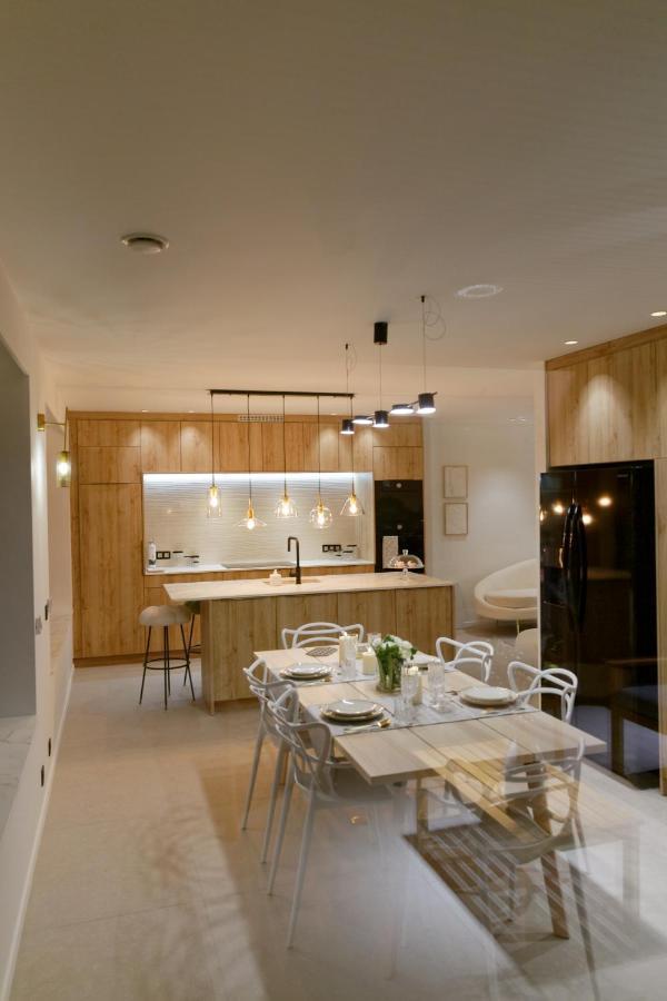 蒙斯Les Terrasses De Sainte Waudru公寓式酒店 外观 照片